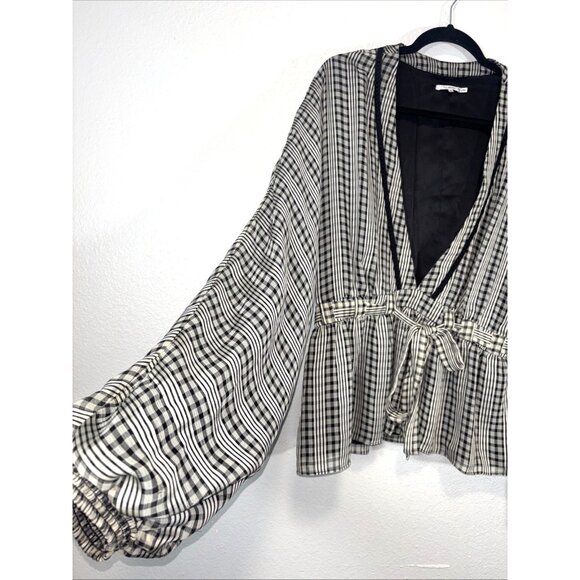 Tularosa Blouse Black And White Checkered Blouse Belted V-Neck Women's Size XL - Picture 4 of 13
